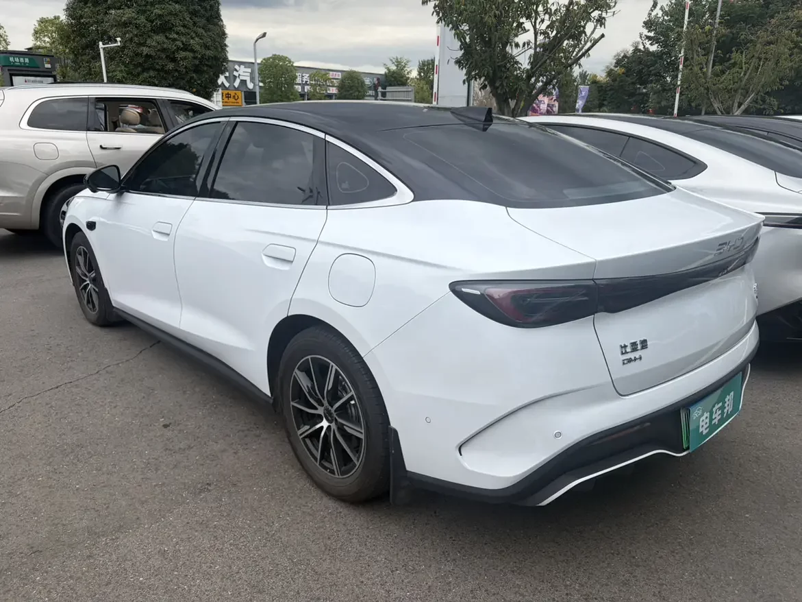 BYD Seal 06DM