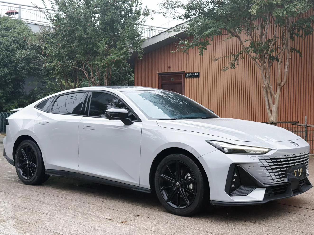 Changan UNI-V
