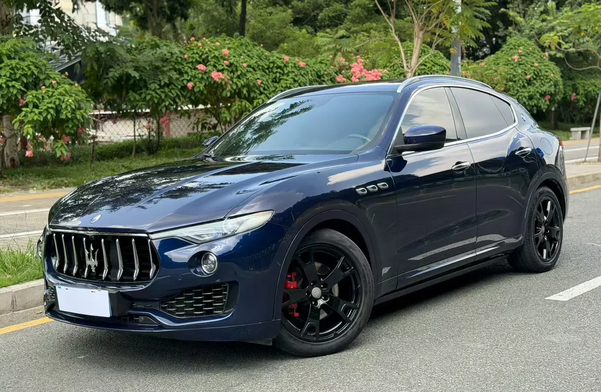 Maserati Levante  из Китая