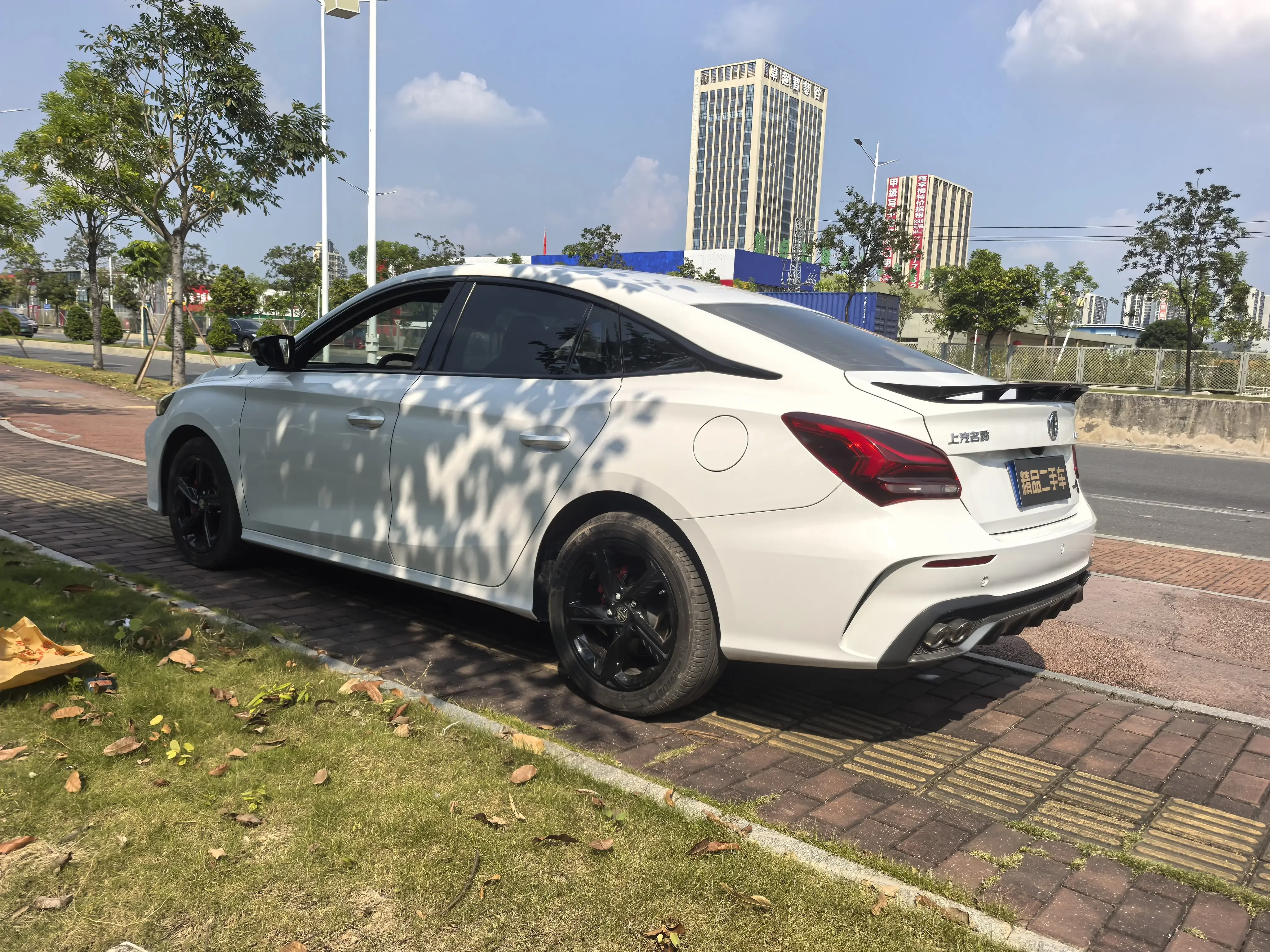 MG 5 Scorpio