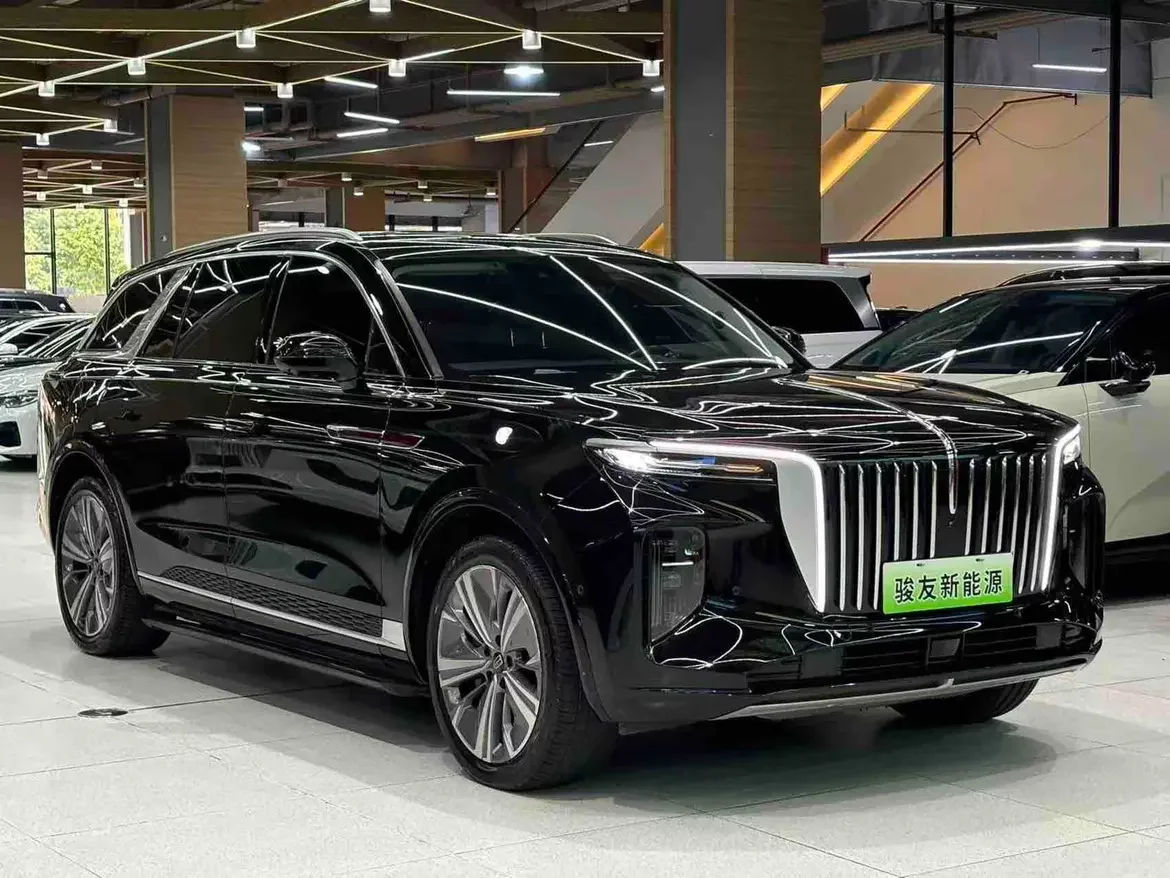 Hongqi E-HS9