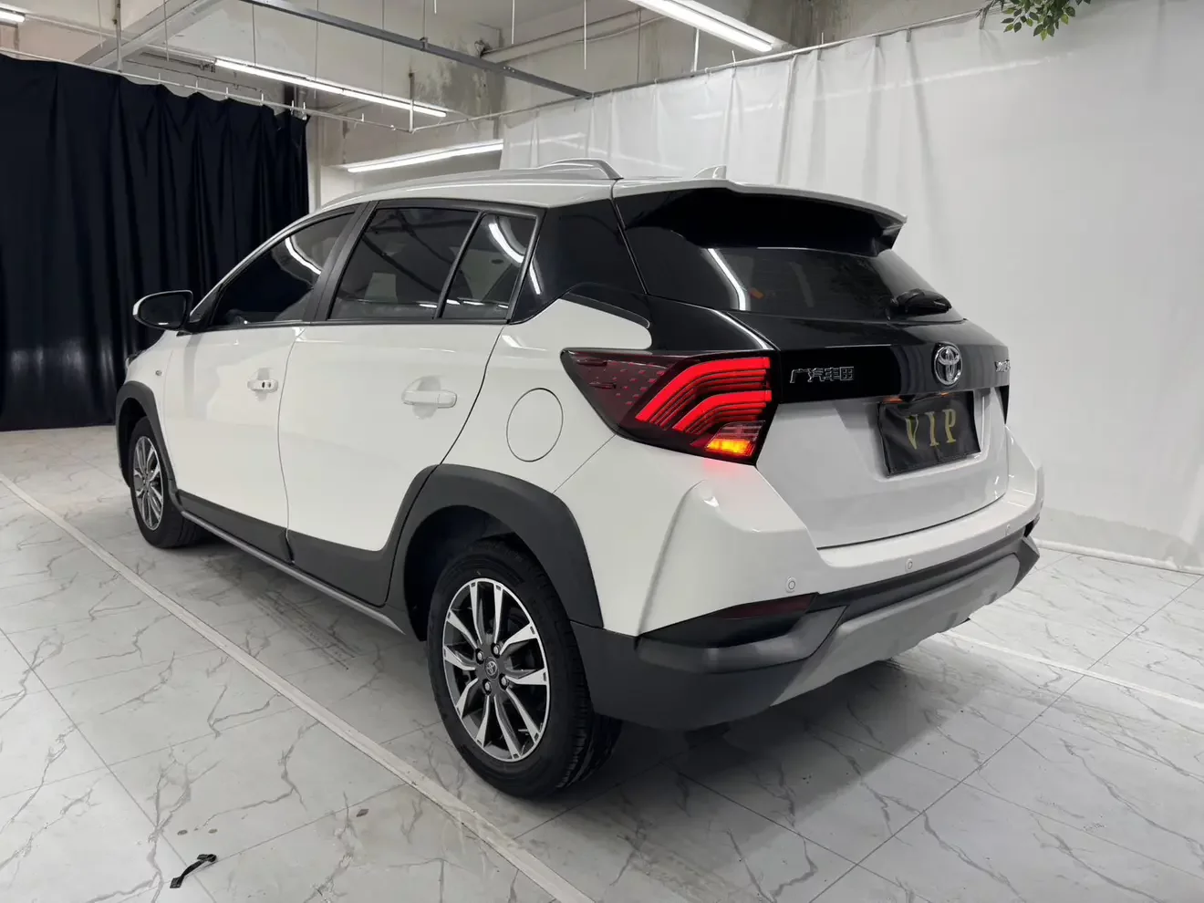 Toyota Yaris L