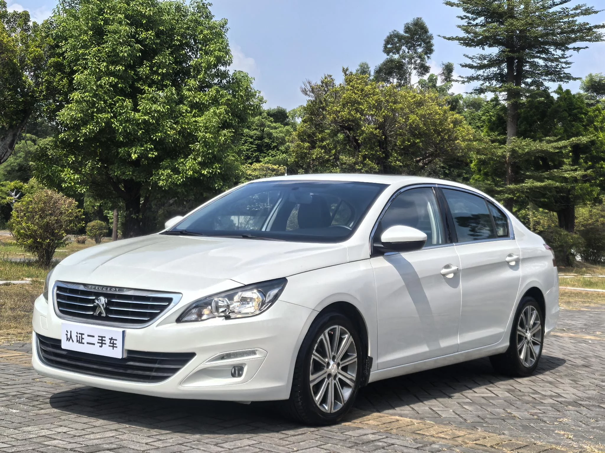 Peugeot 408  из Китая