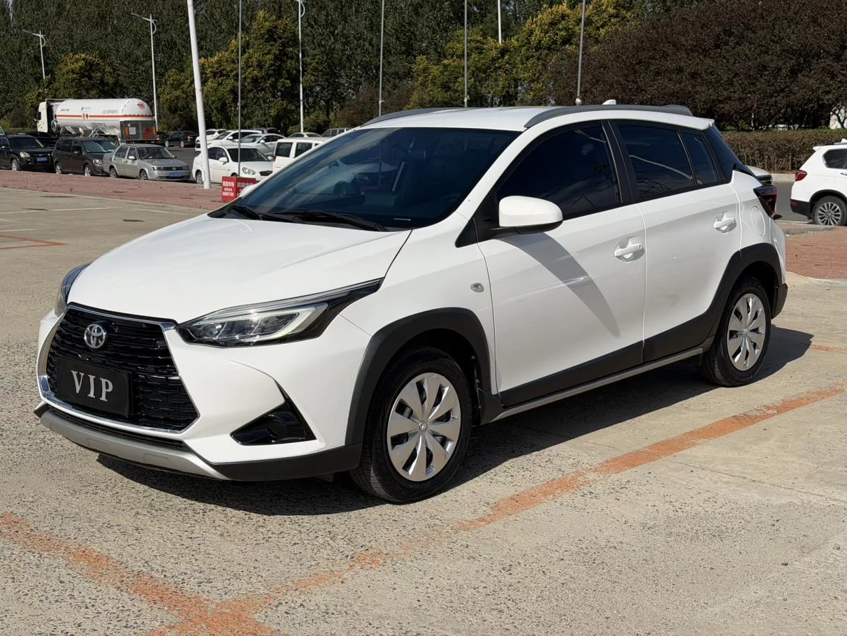 Toyota Yaris L