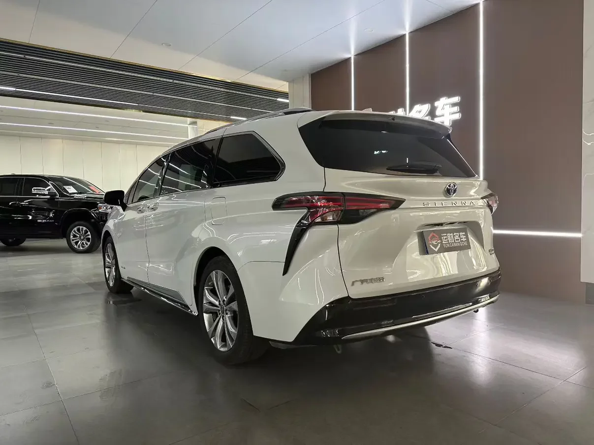 Toyota Sienna