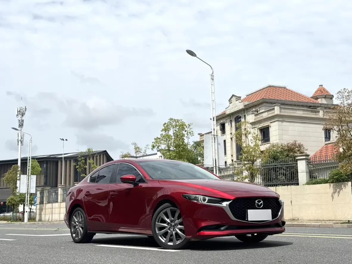 Mazda Axela