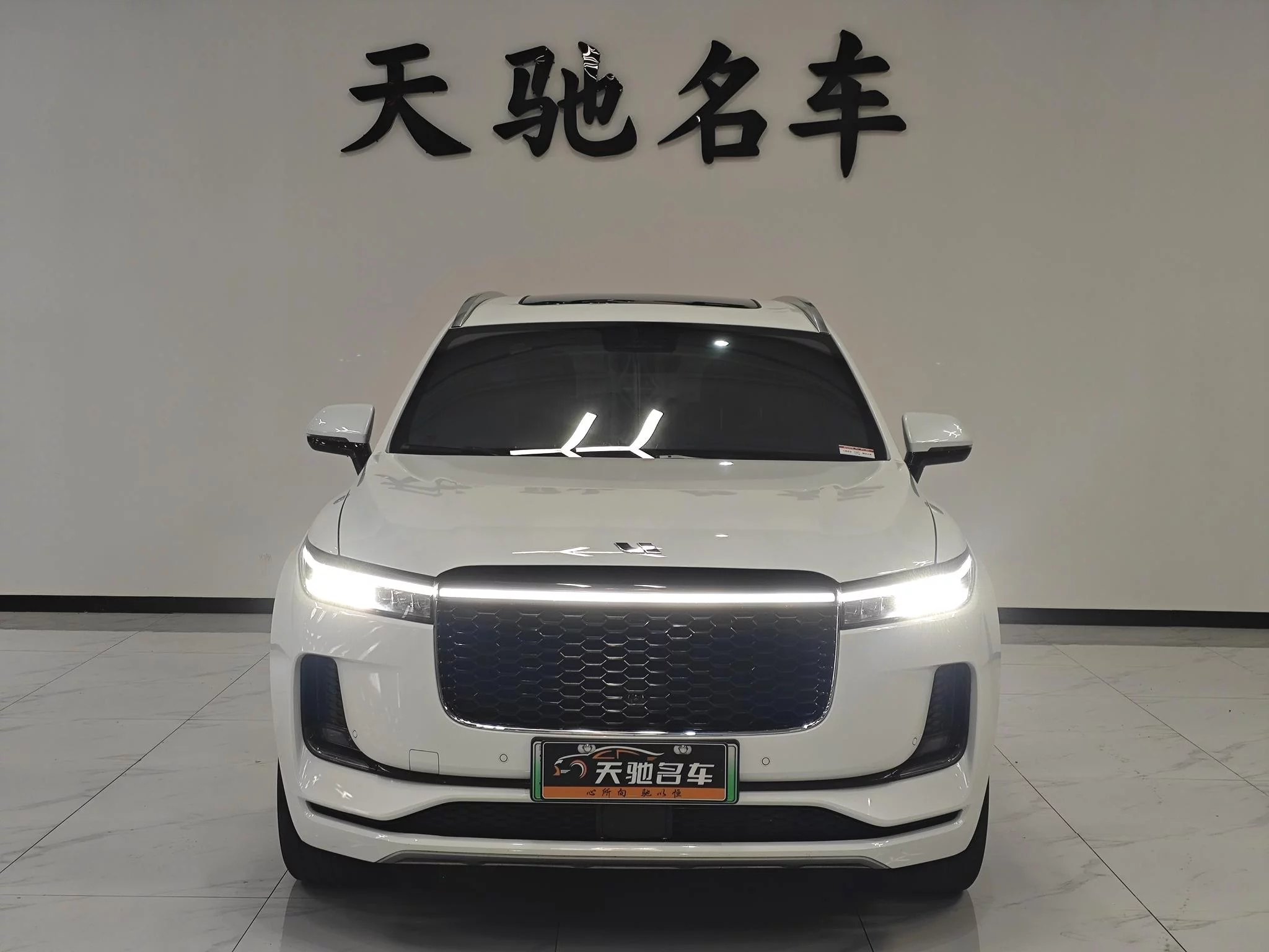 Li ONE  из Китая