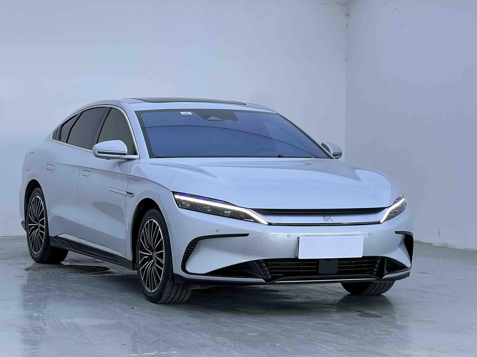 BYD Han EV