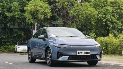 XPeng P5