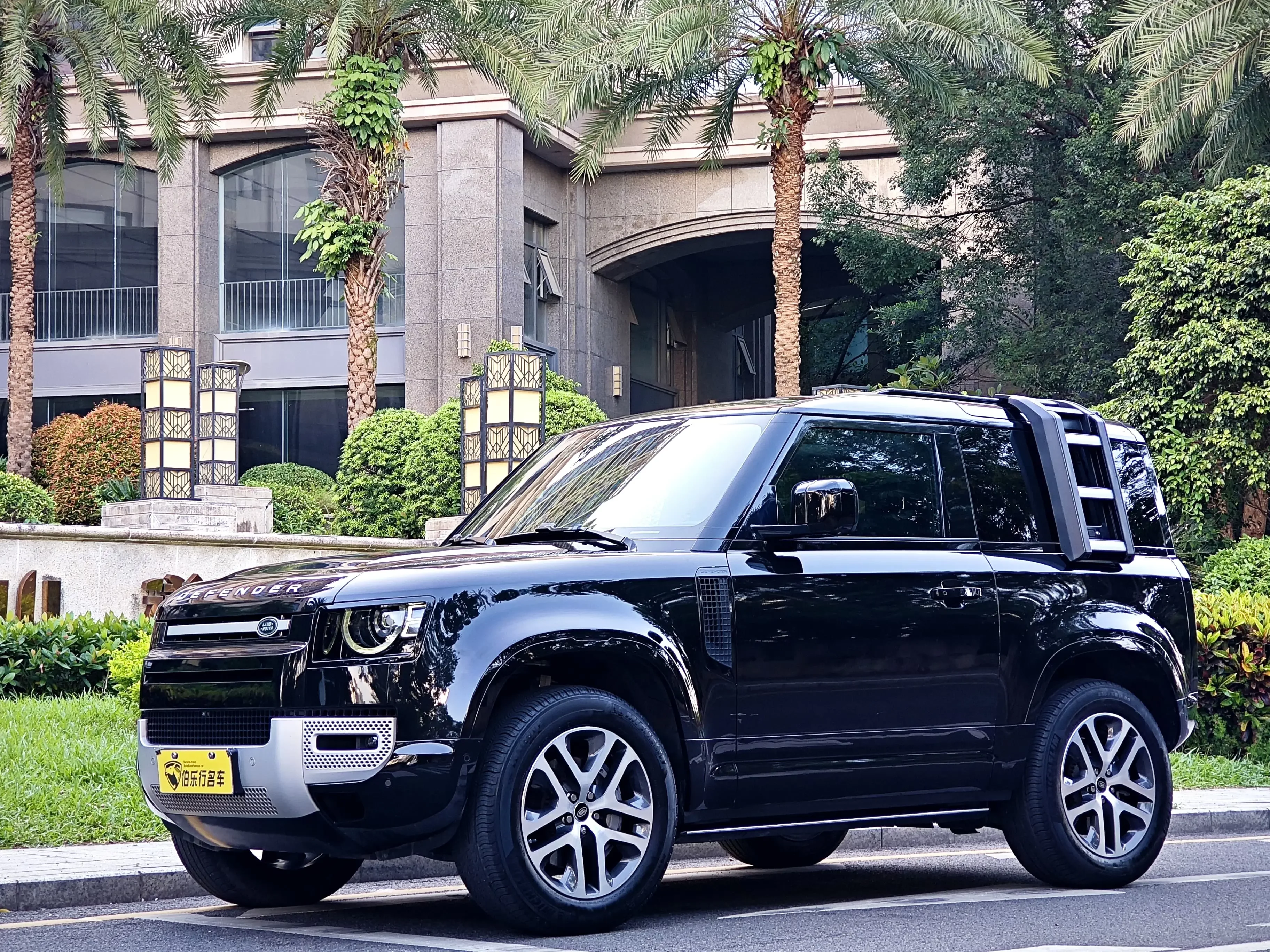 Land Rover Defender  из Китая