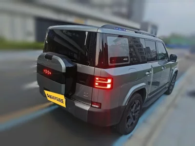 BYD Leopard Titanium 7 PHEV