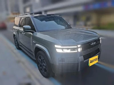 BYD Leopard Titanium 7 PHEV