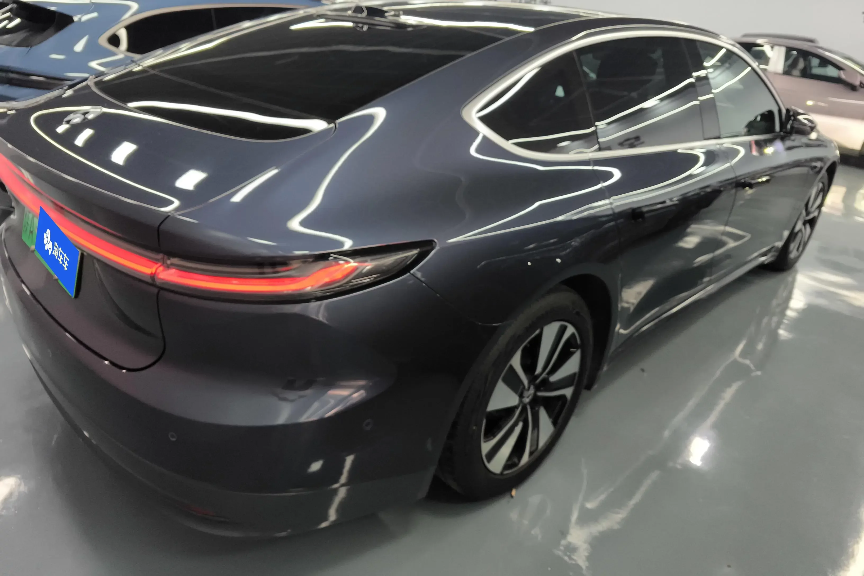 NIO ET7