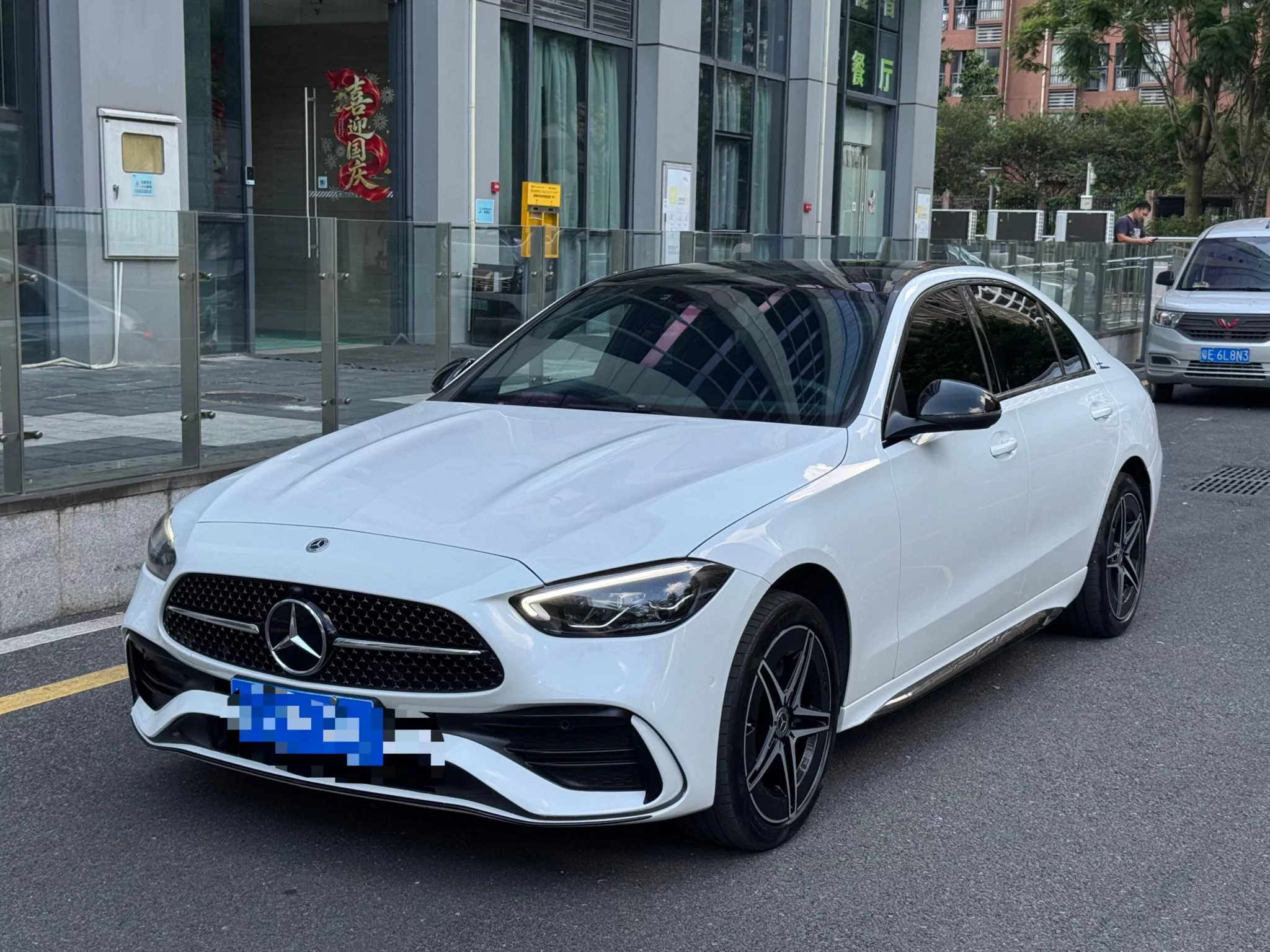 MERCEDES-BENZ C-CLASS