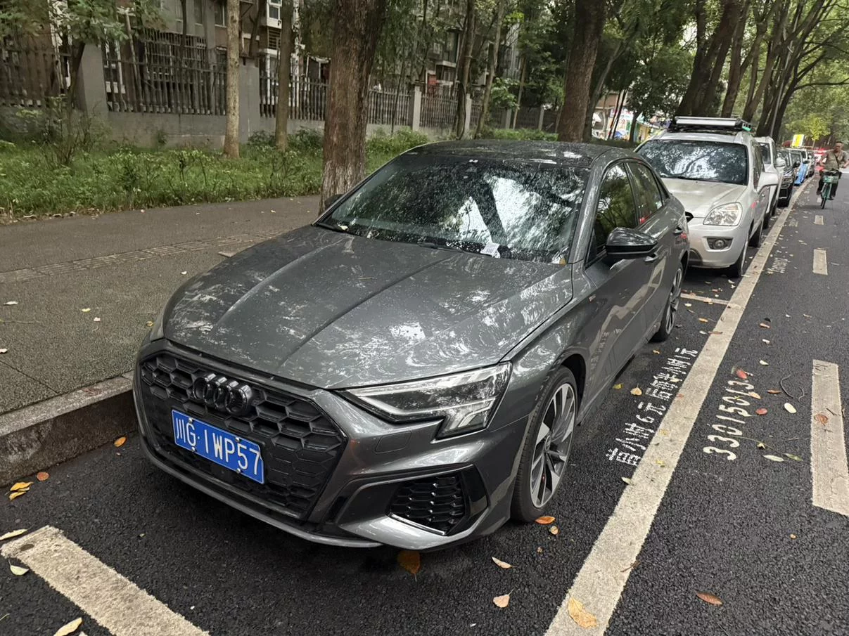 AUDI A3