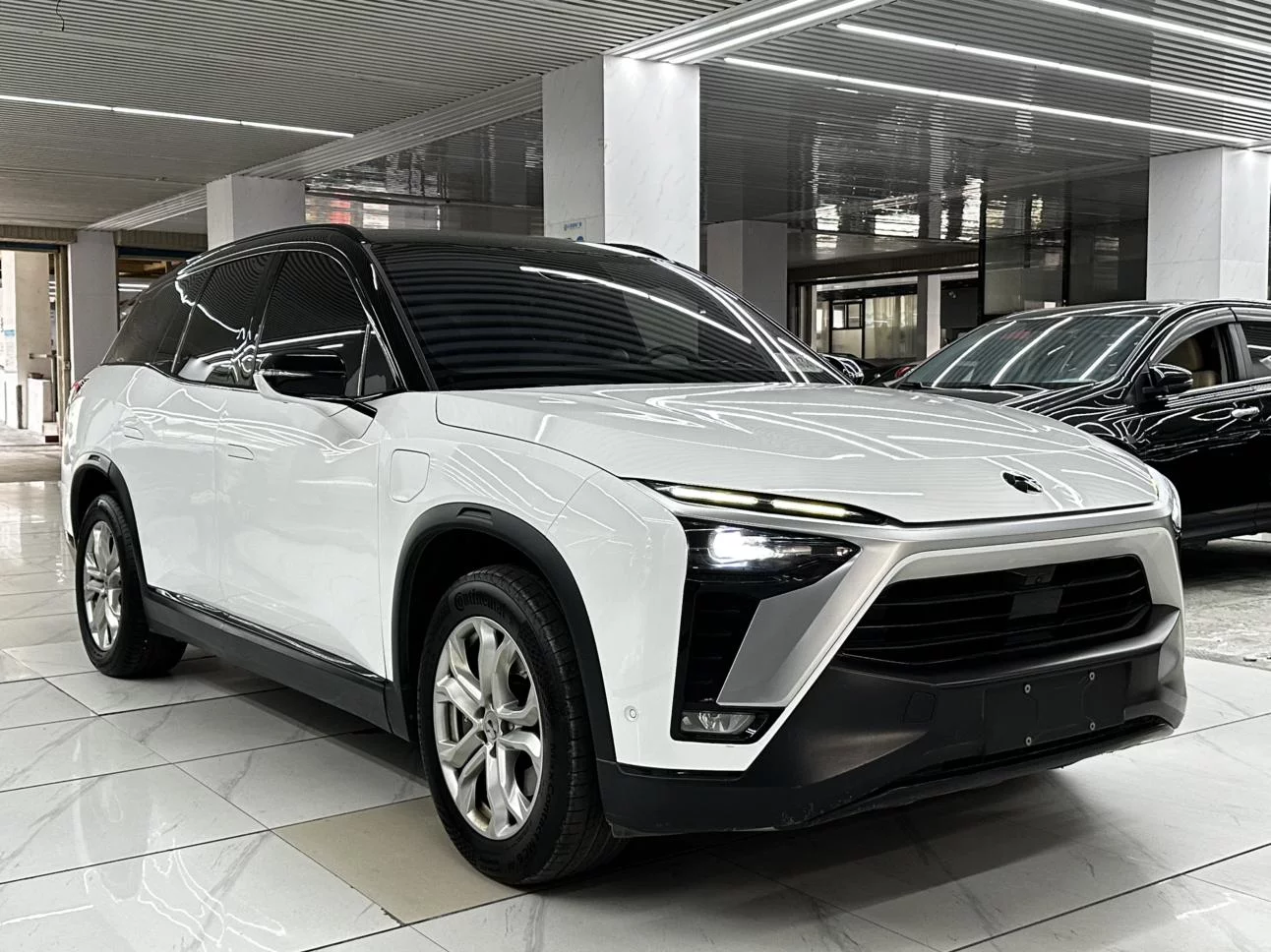 NIO ES8
