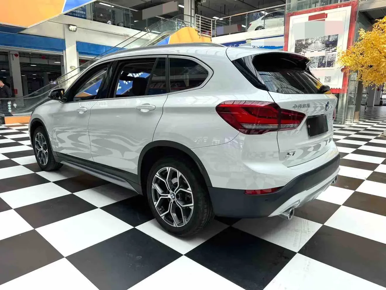BMW X1
