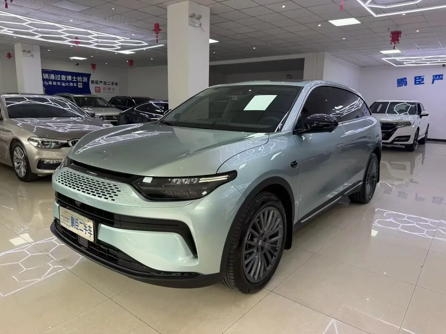 Leapmotor C11