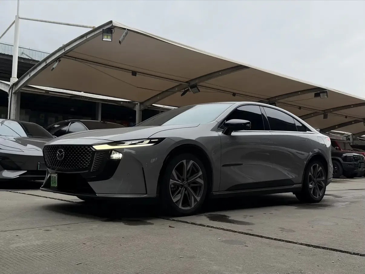 Mazda EZ-6