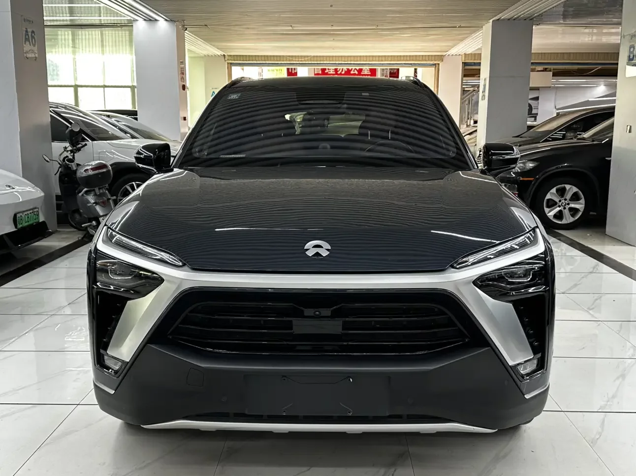 NIO ES8