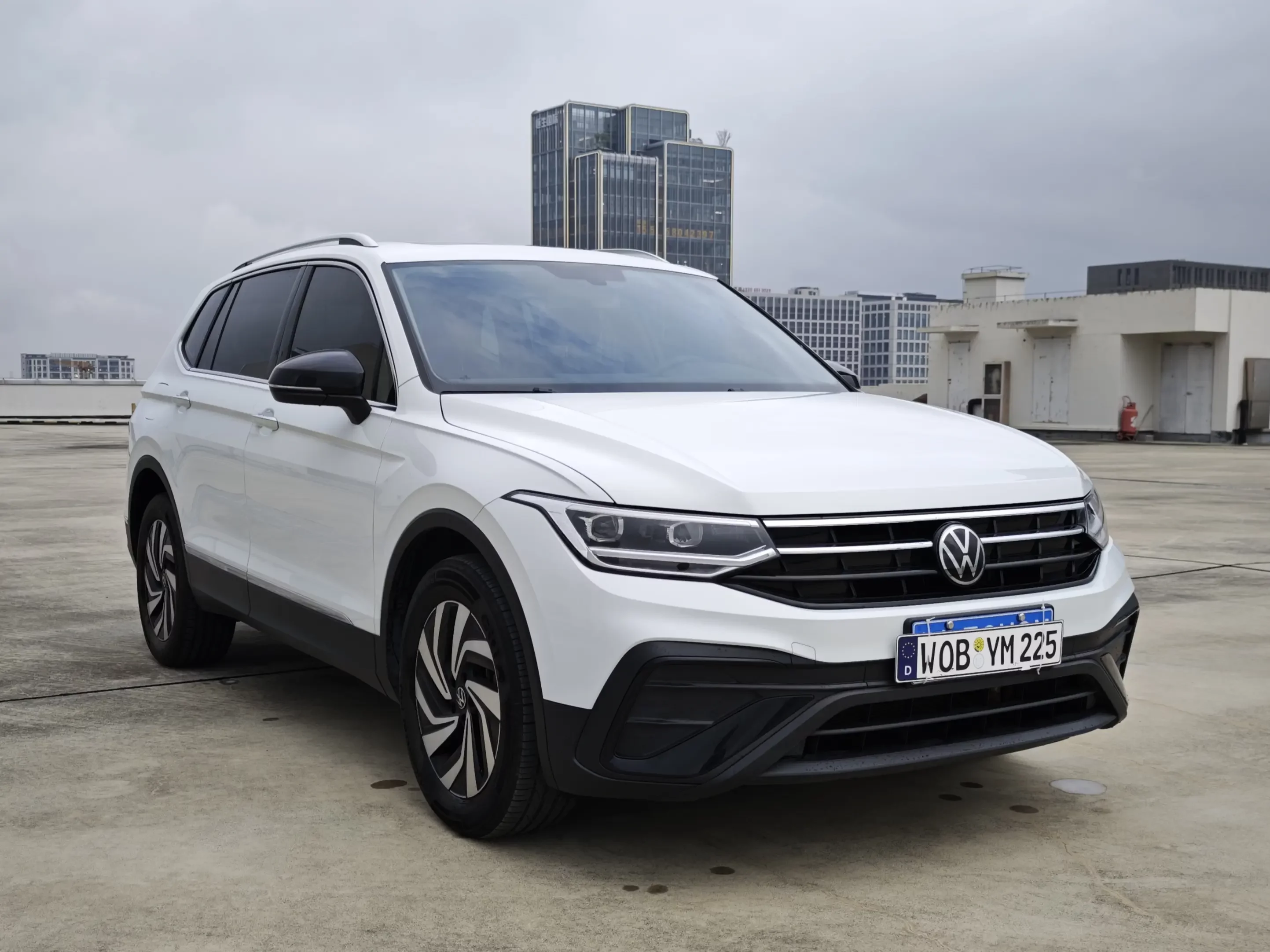 Volkswagen Tiguan L