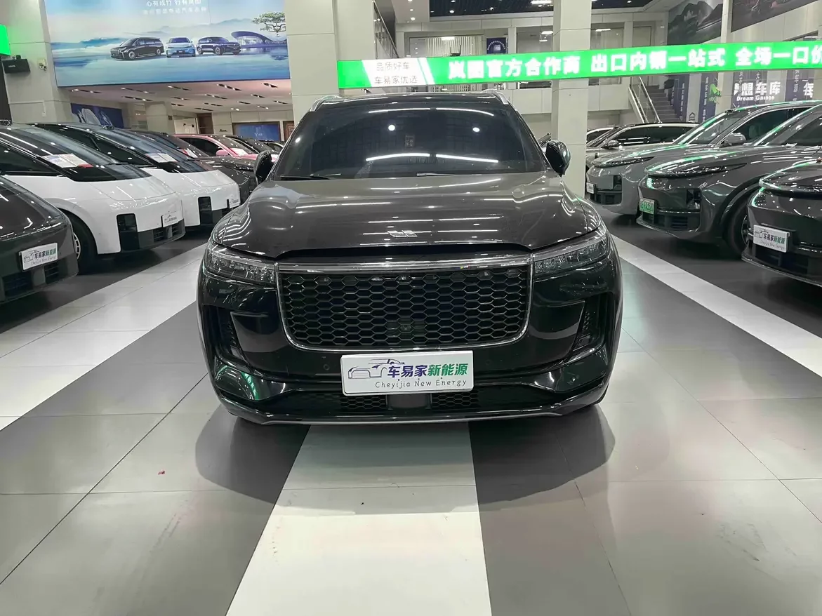 Li ONE  из Китая