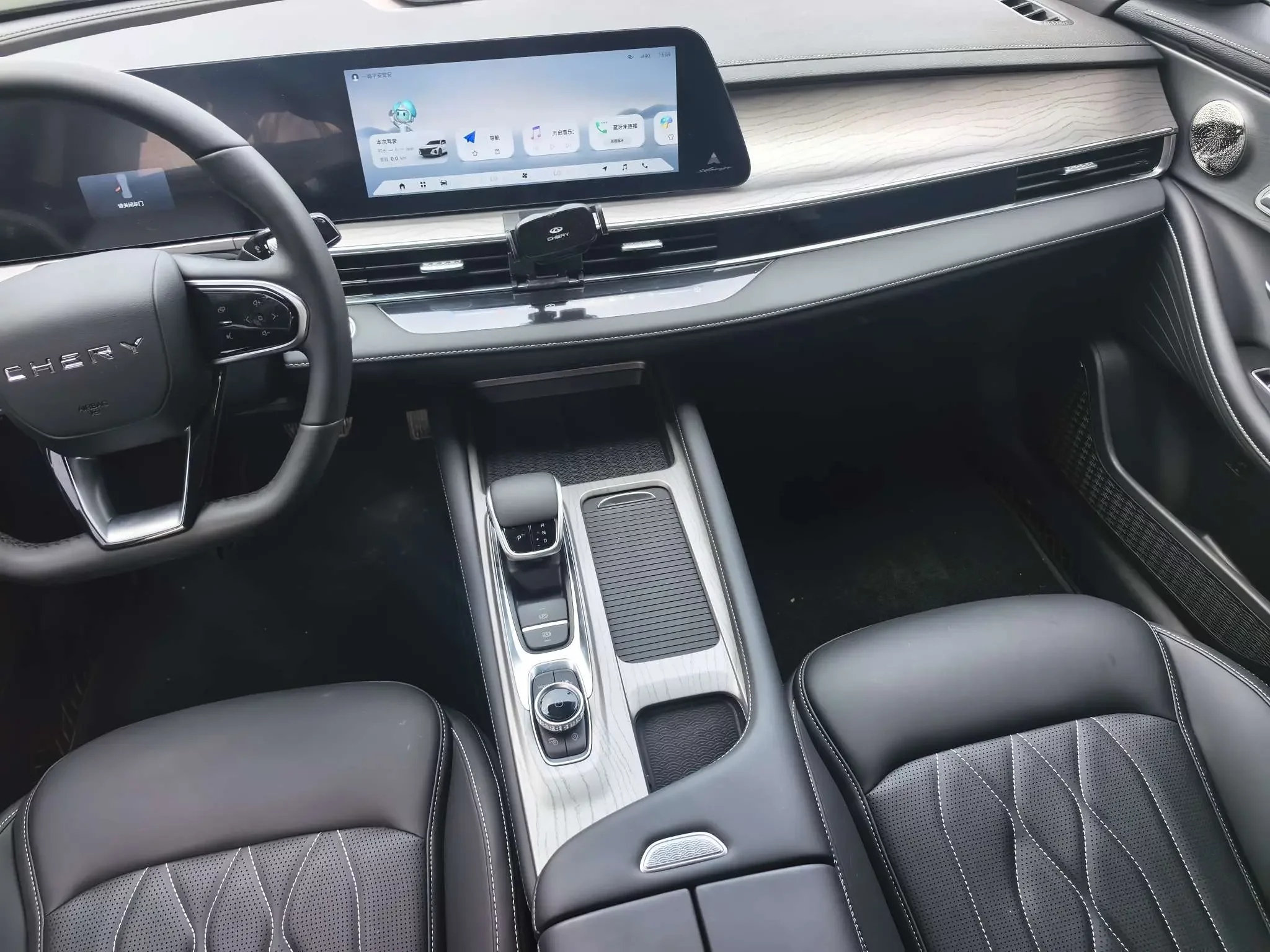 Chery Arrizo 8