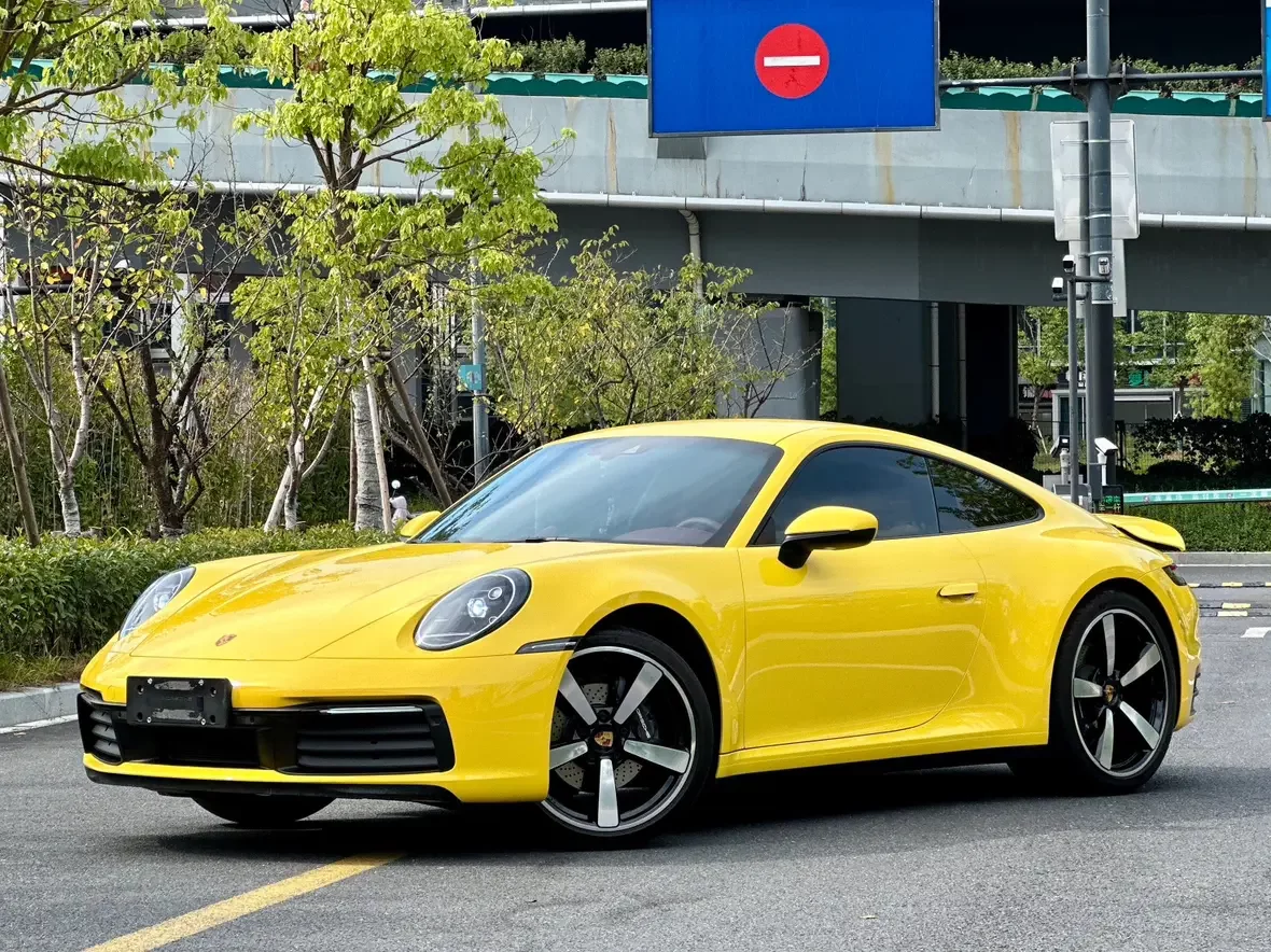 Porsche 911