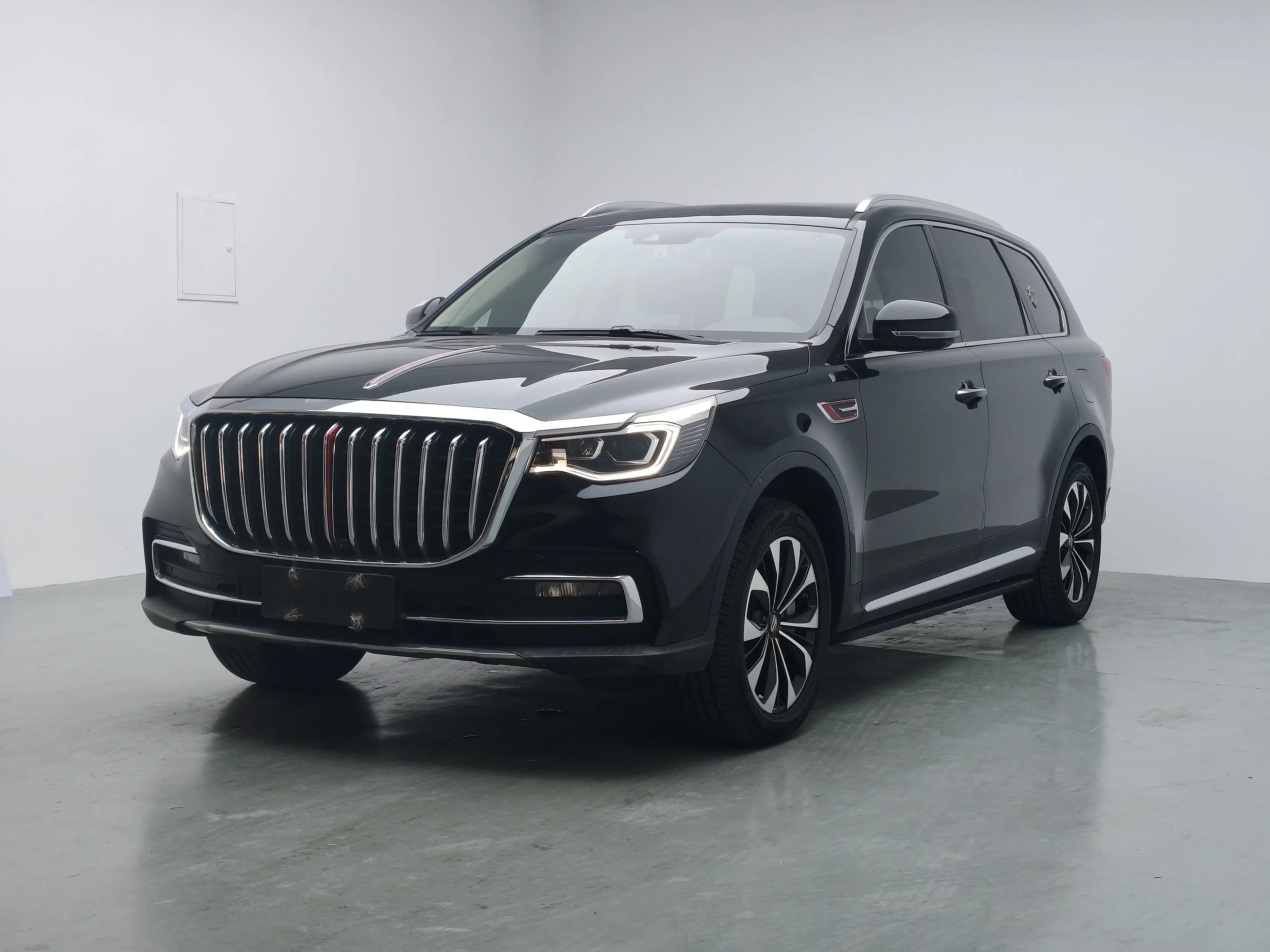 Hongqi HS7