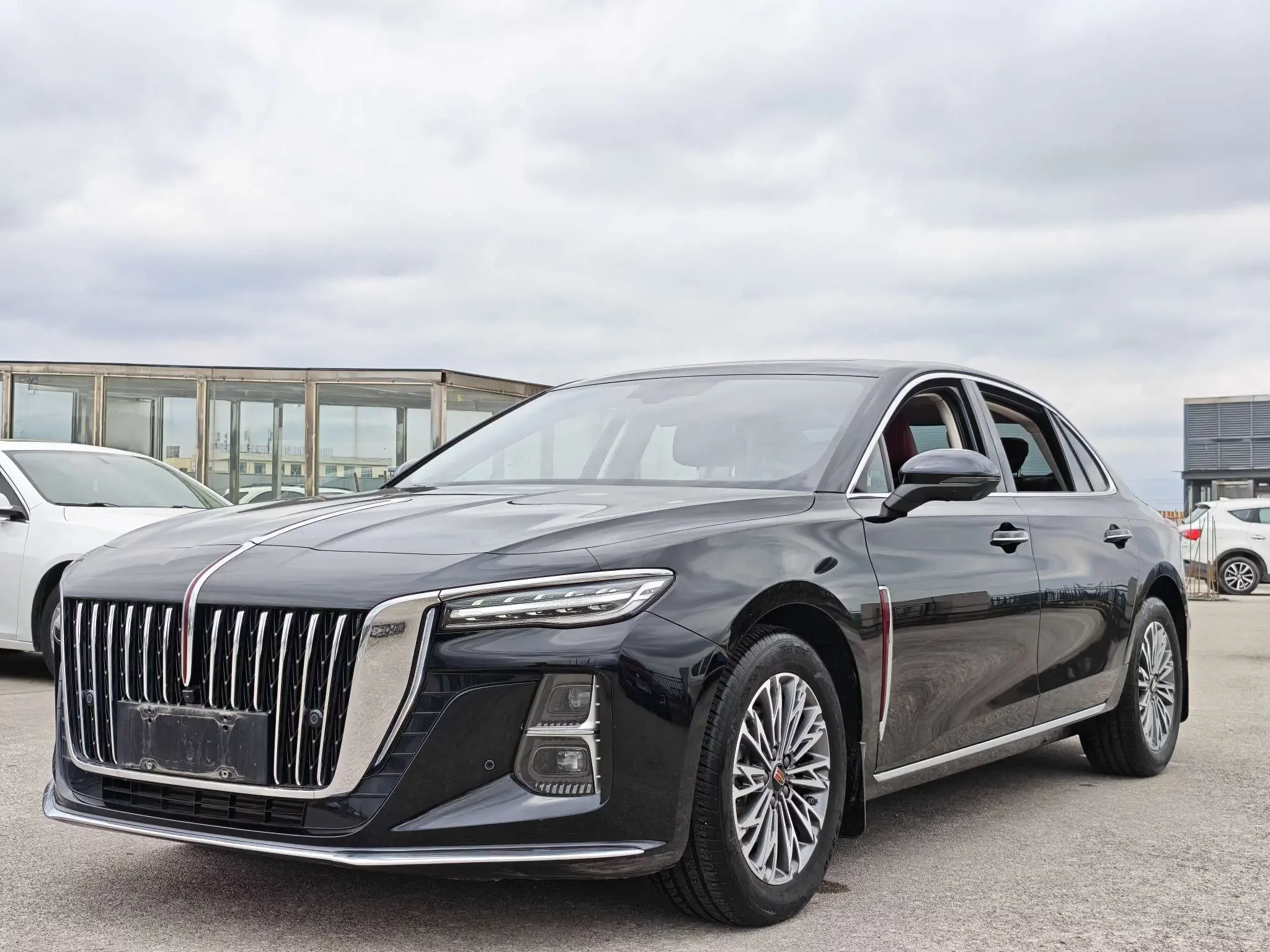 Hongqi H5