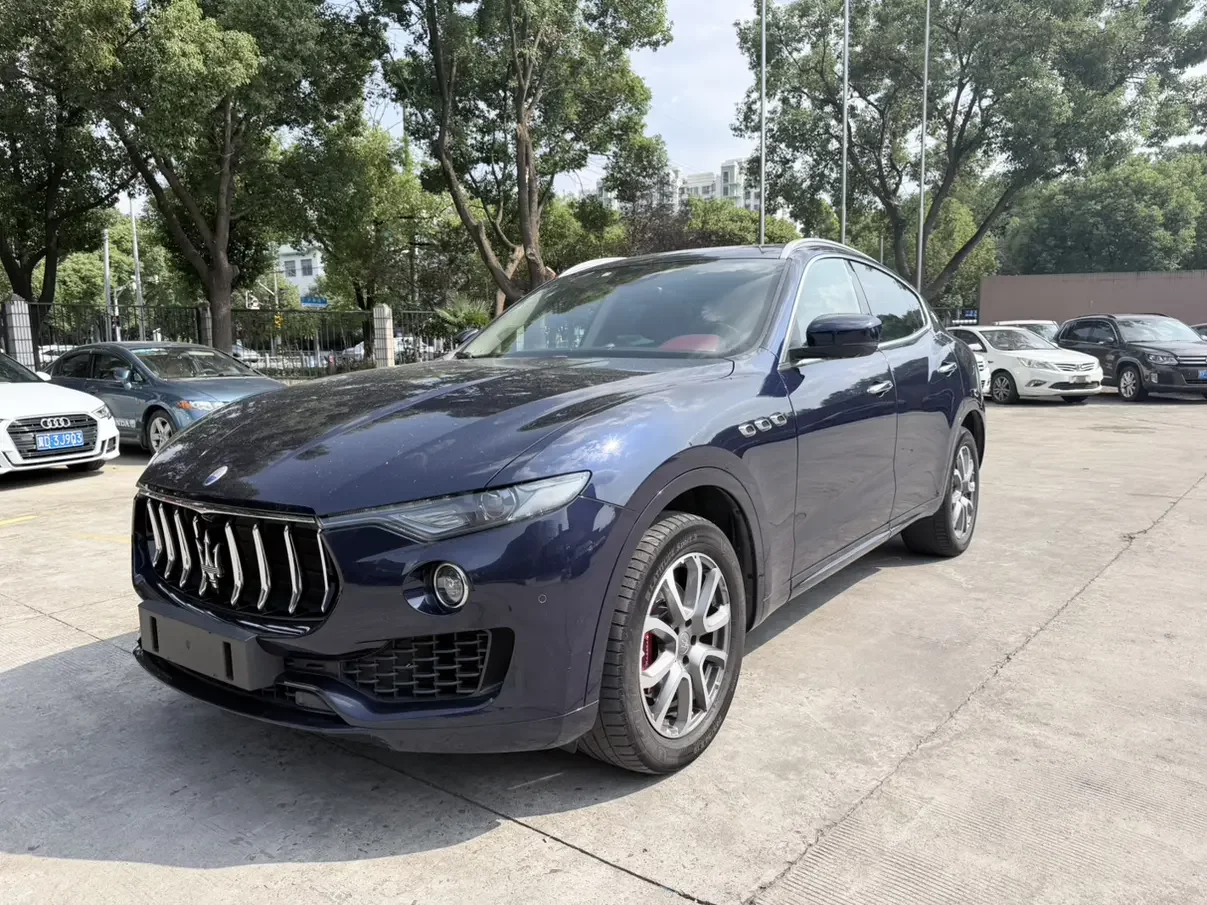 Maserati Levante  из Китая