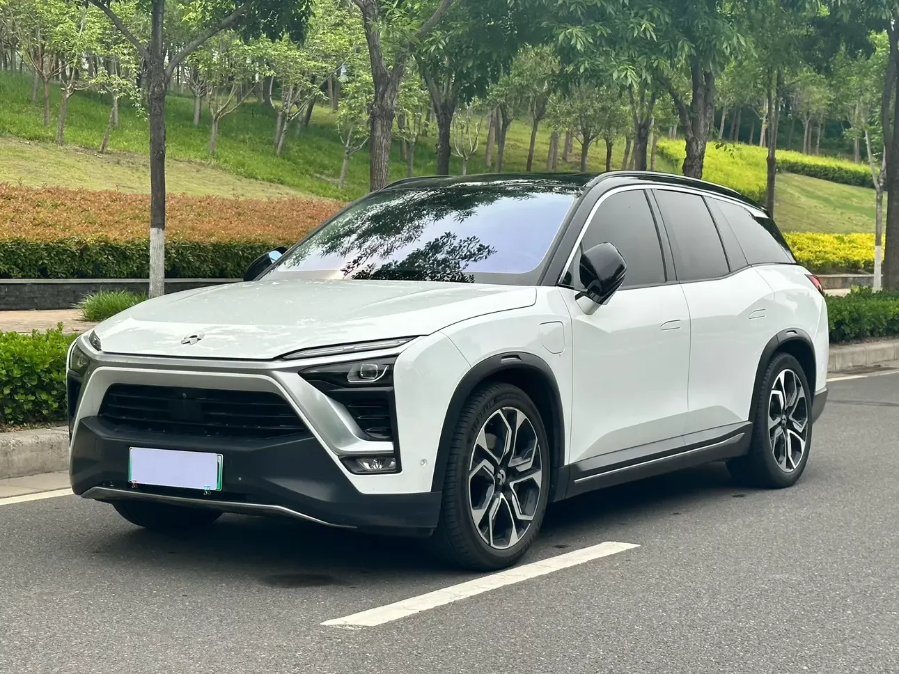 NIO ES8  из Китая
