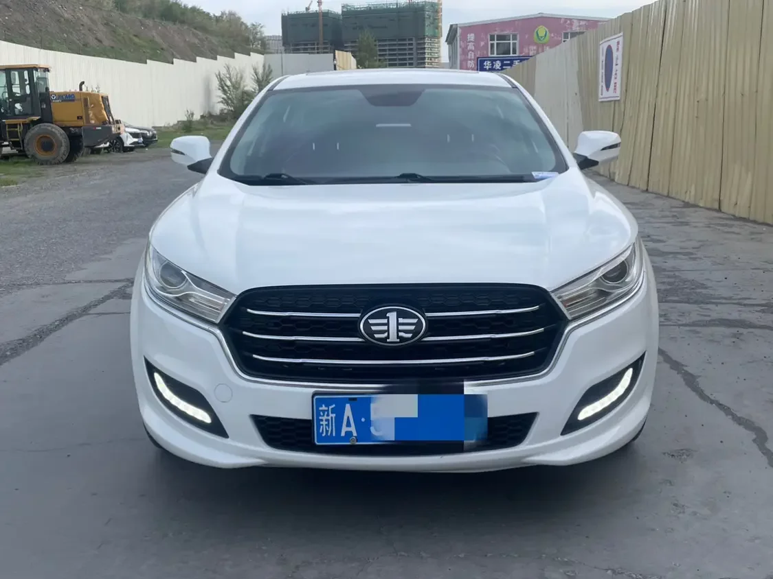 FAW Bestune B50  из Китая