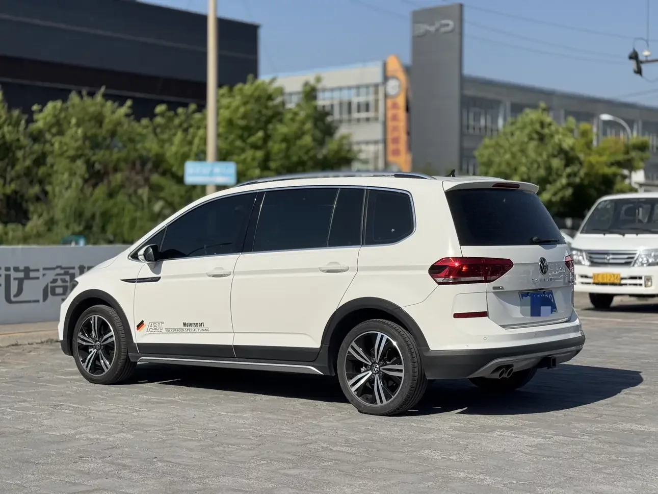Volkswagen Touran L
