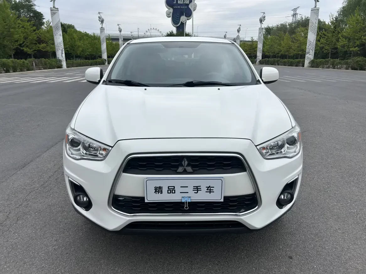Mitsubishi Jinxuan ASX  из Китая
