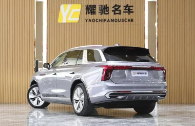 Hongqi E-HS9