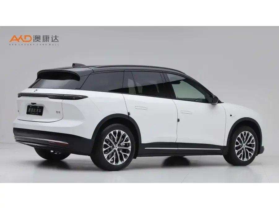 NIO ES6