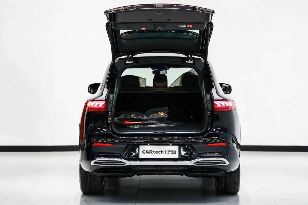 Mercedes-Benz EQS SUV