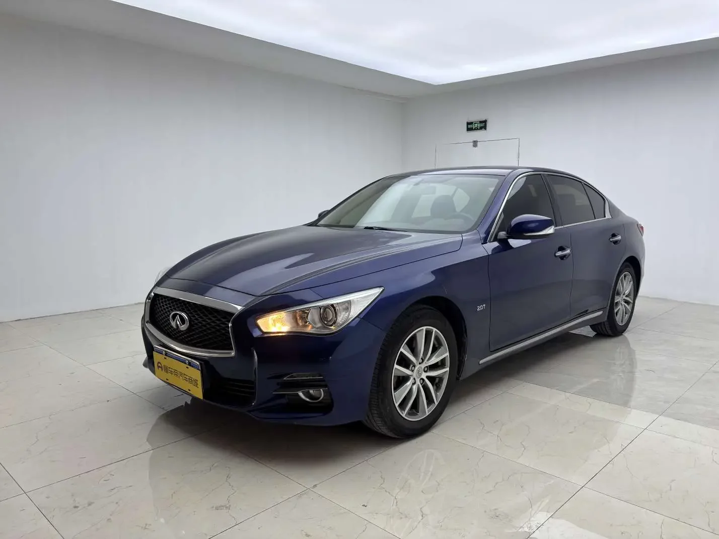 Infiniti Q50L