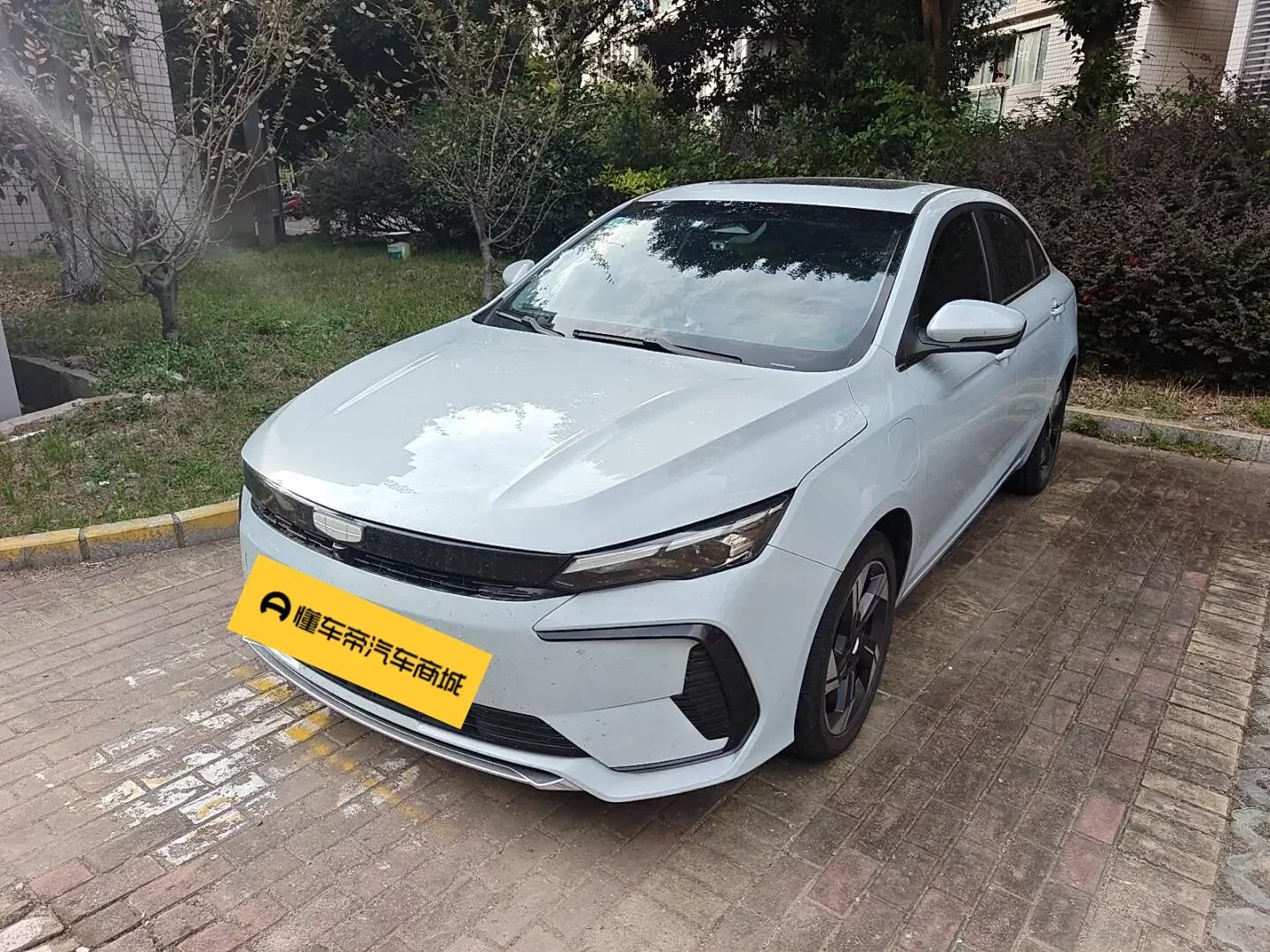 Geely Emgrand L HiP