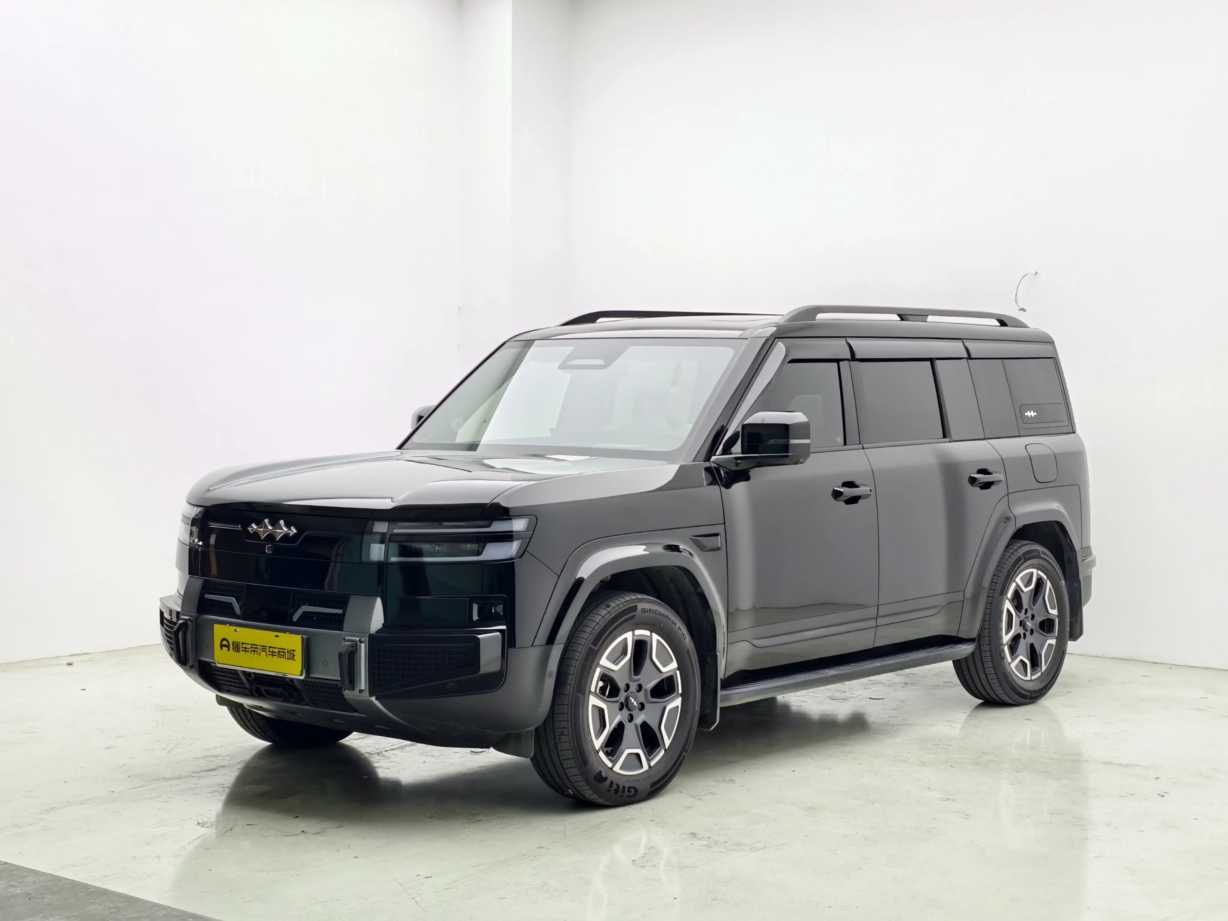 BYD Leopard Titanium 7 PHEV