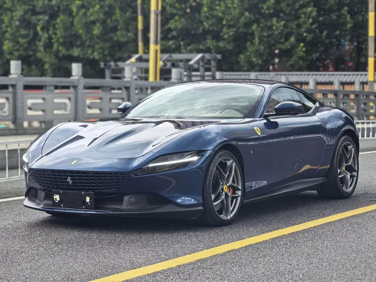 Ferrari Roma  из Китая