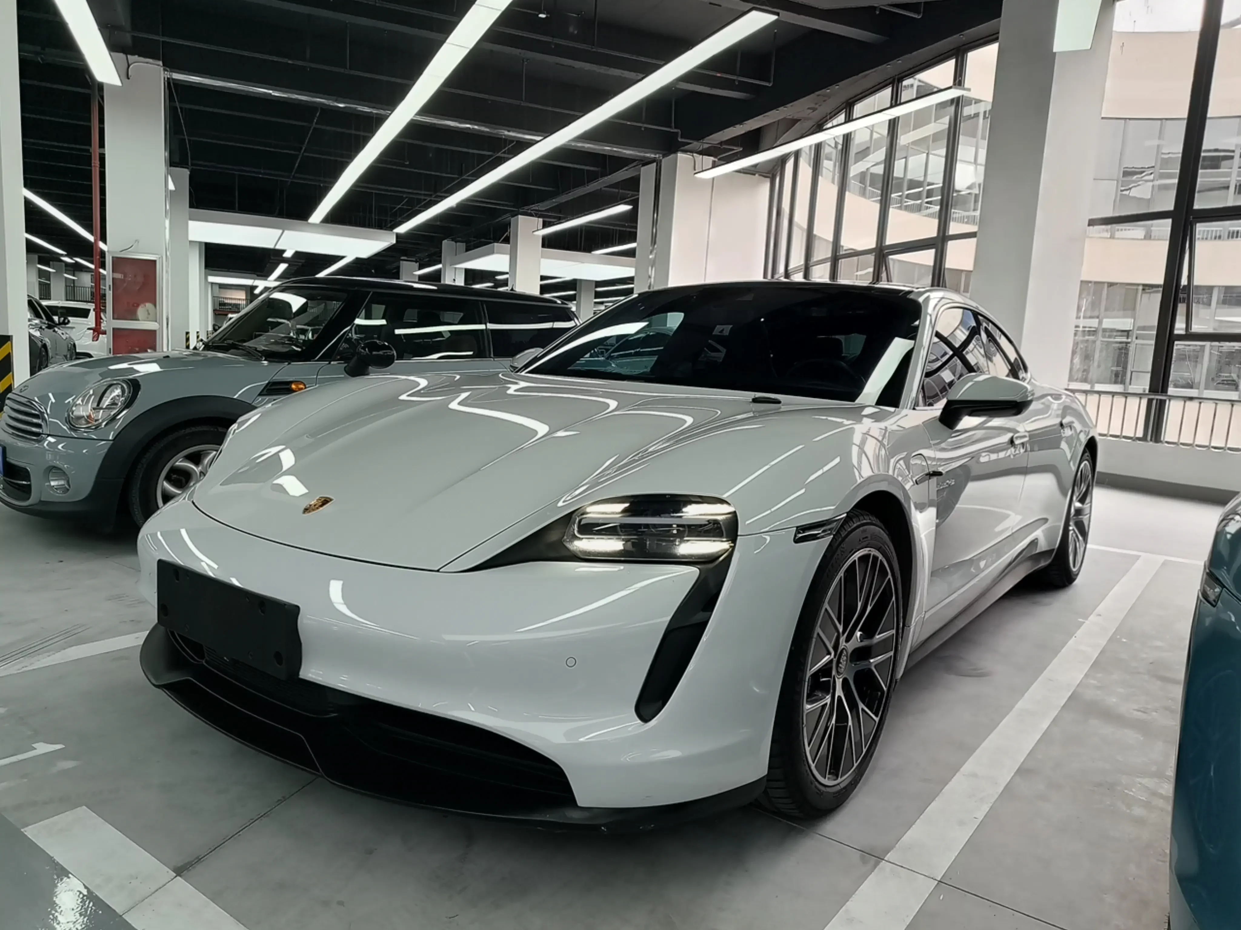 Porsche Taycan