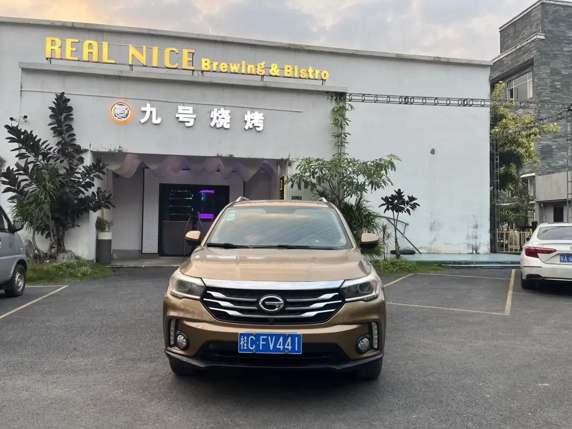 GAC Trumpchi GS4  из Китая