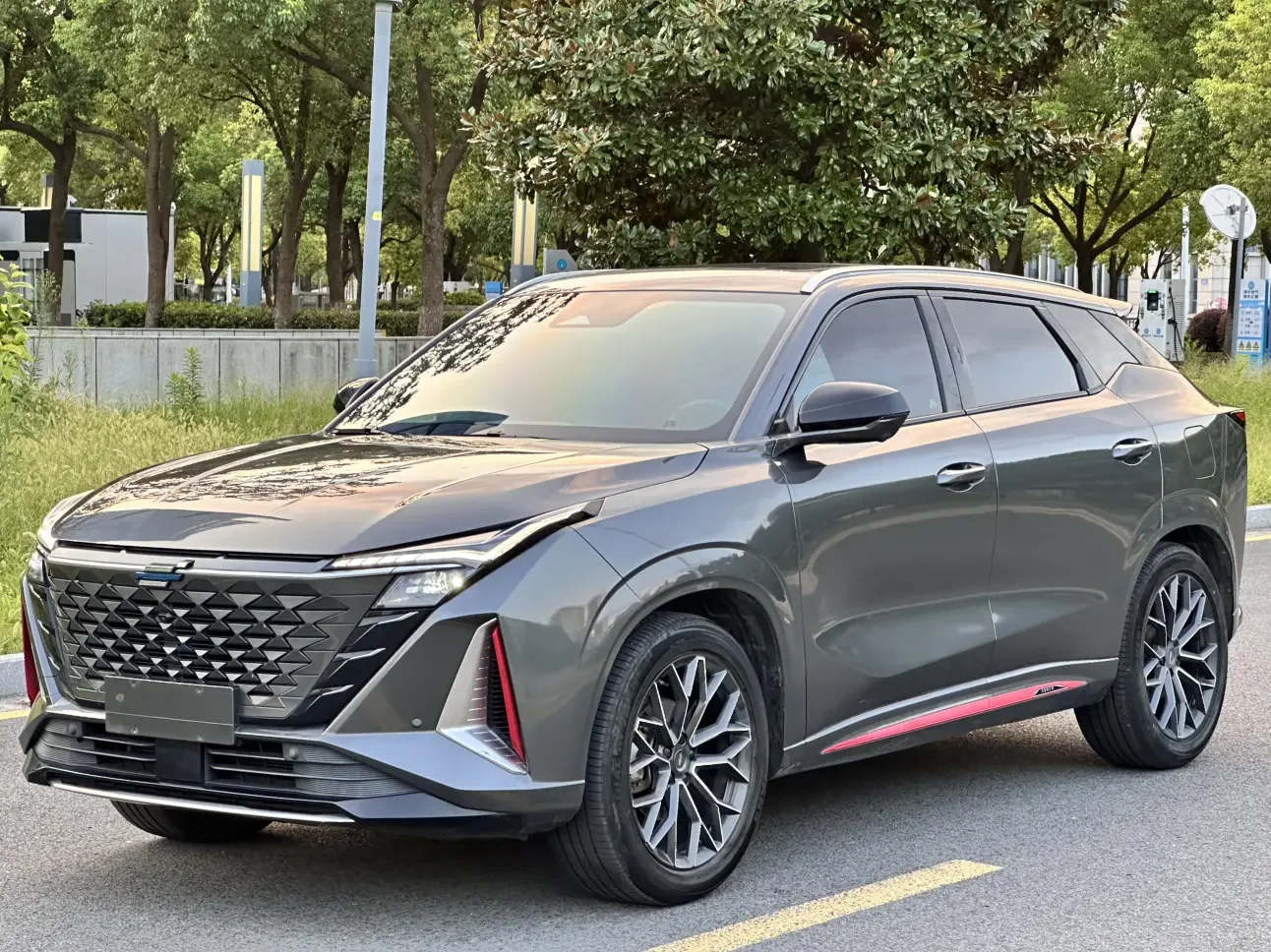 Oshan Changan Auchan Z6  из Китая