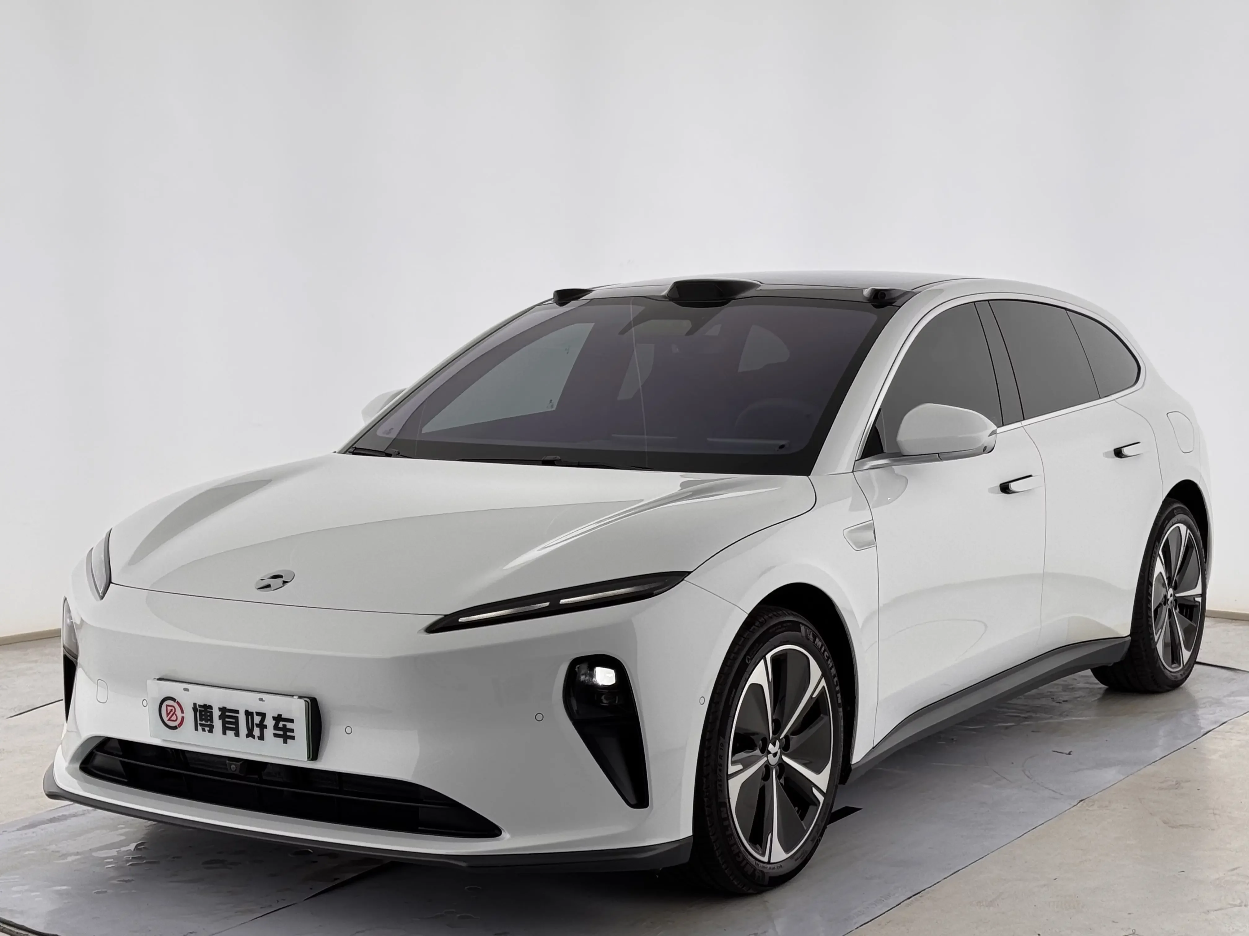 NIO ET5T