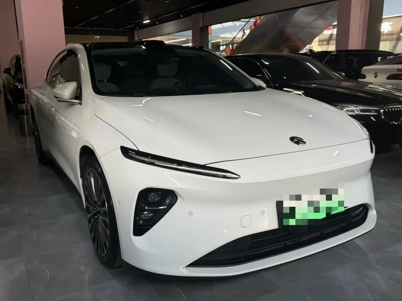 NIO ET7