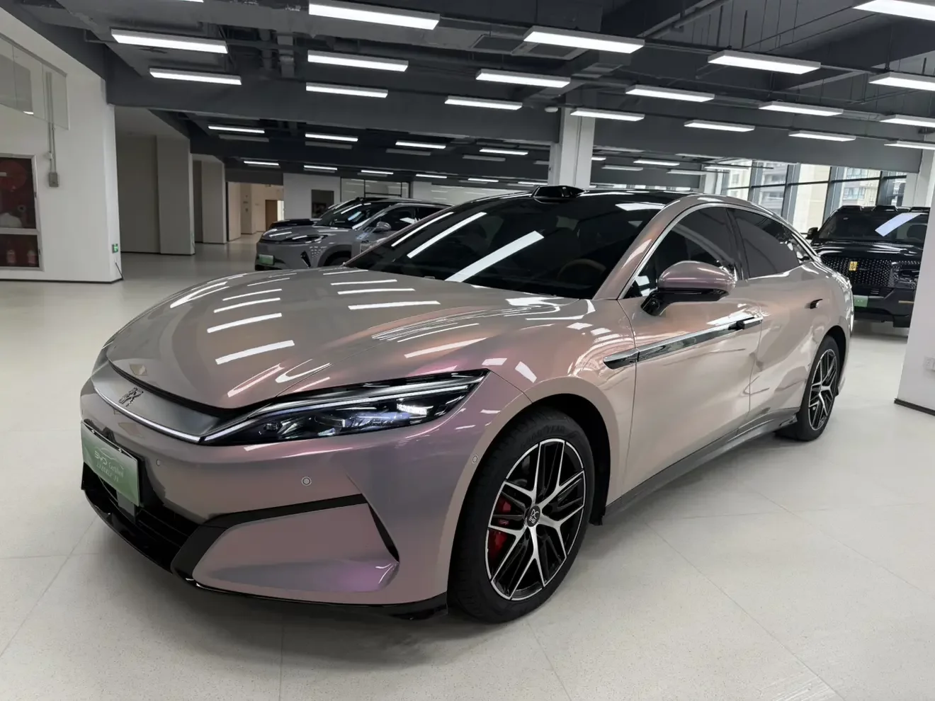 BYD Han L EV