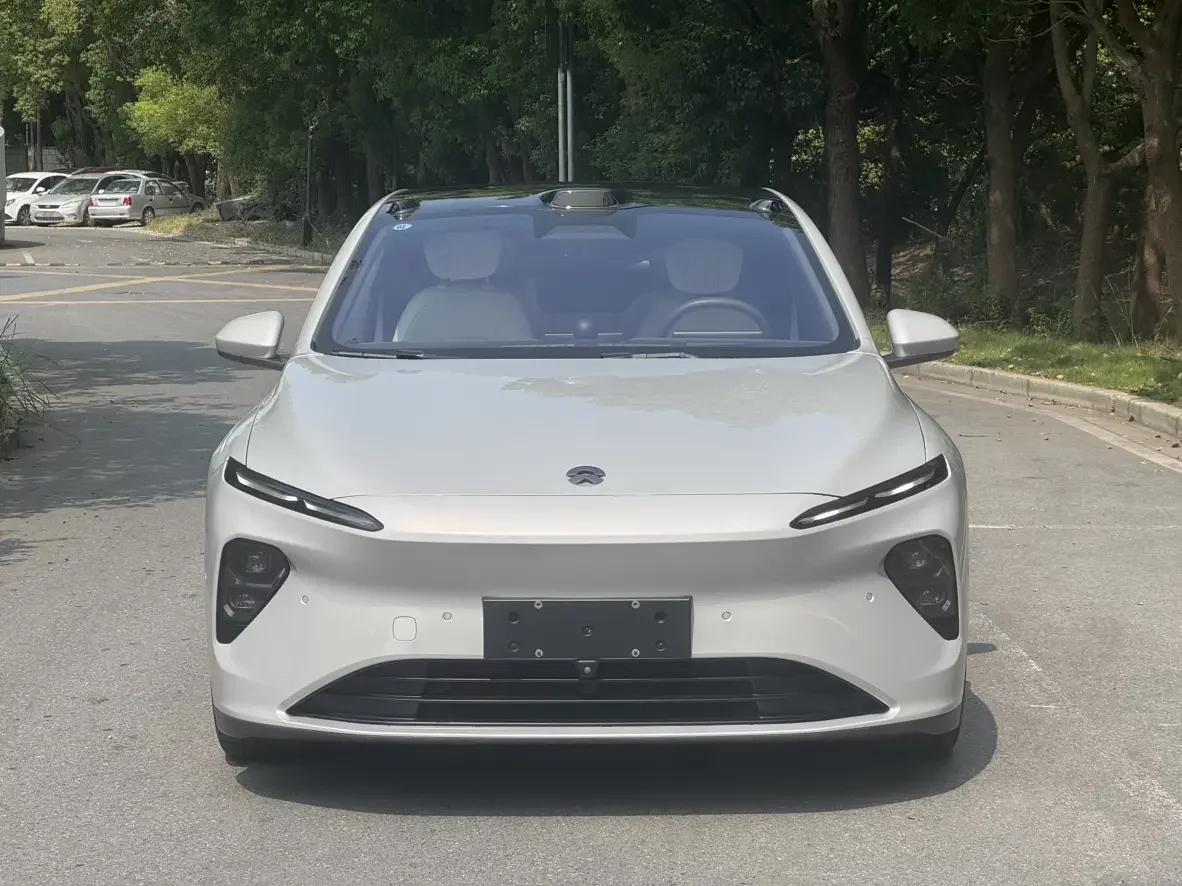 NIO ET7  из Китая