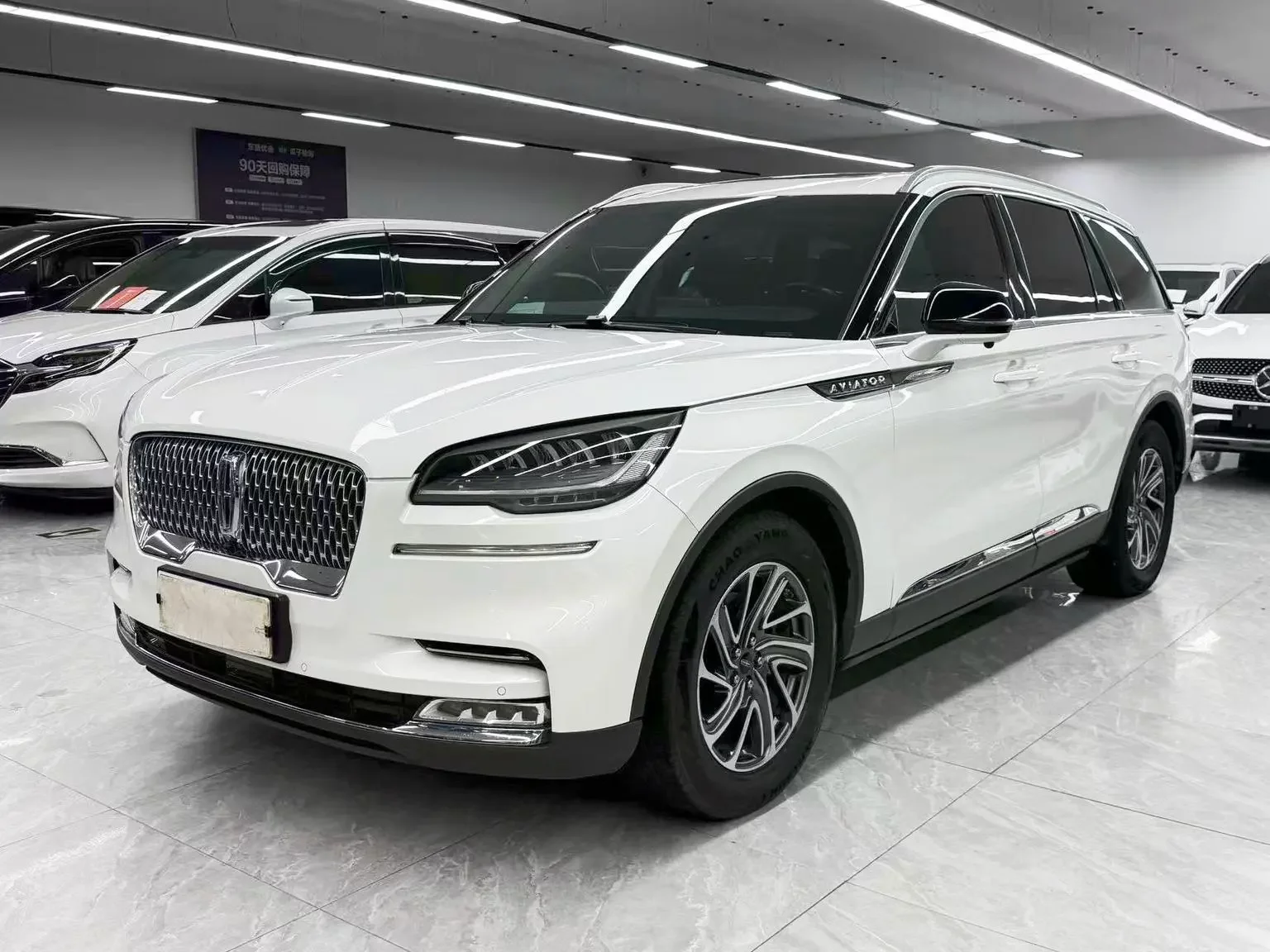 Lincoln Navigator  из Китая